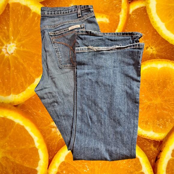 Calvin Klein Jeans Women's Blue Stretch Flare Leg Faded Jeans Size 16 - Picture 1 of 8